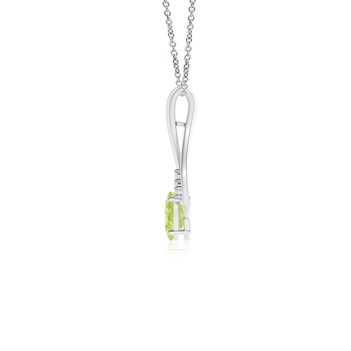 A - Peridot / 0.53 CT / 14 KT White Gold