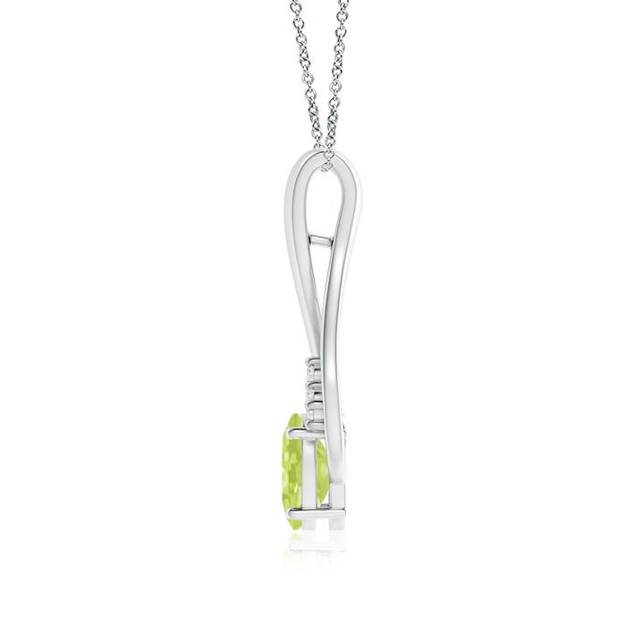 A - Peridot / 1.46 CT / 14 KT White Gold