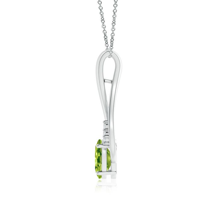 AAA - Peridot / 1.46 CT / 14 KT White Gold