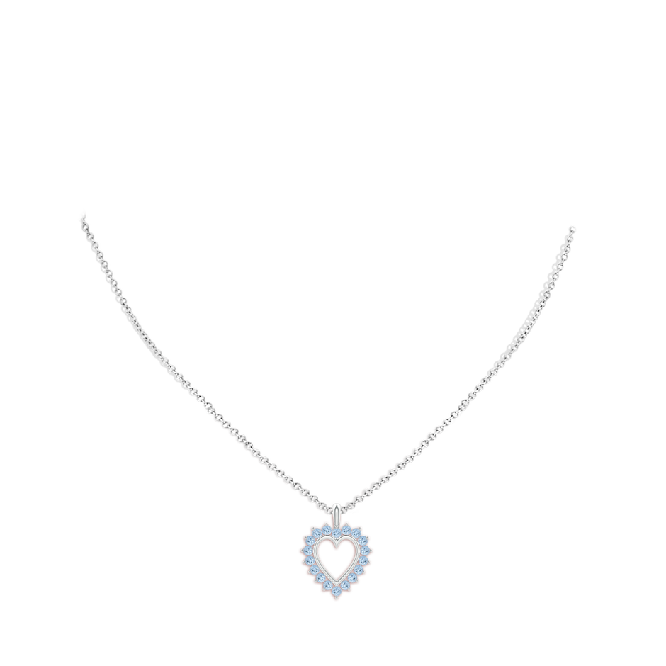 2mm AA Aquamarine Open Heart V-Bale Pendant in 18K White Gold pen