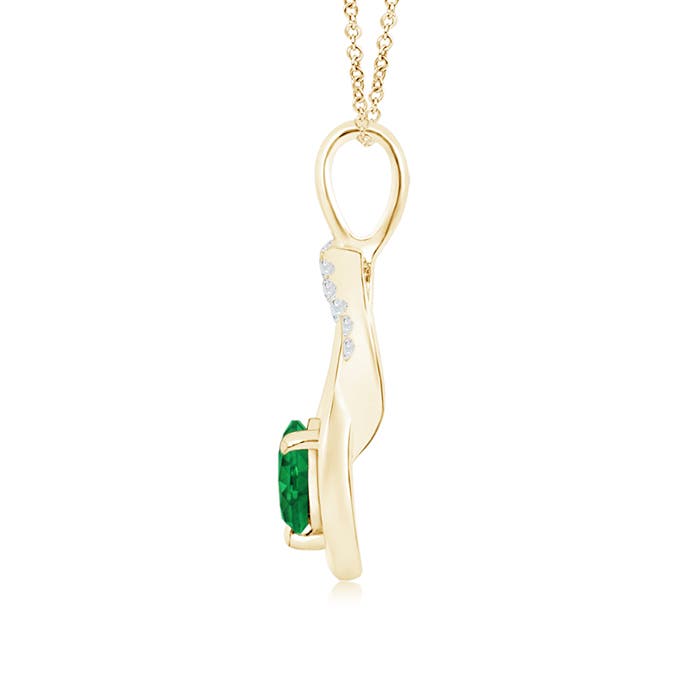 AAA - Emerald / 0.55 CT / 14 KT Yellow Gold