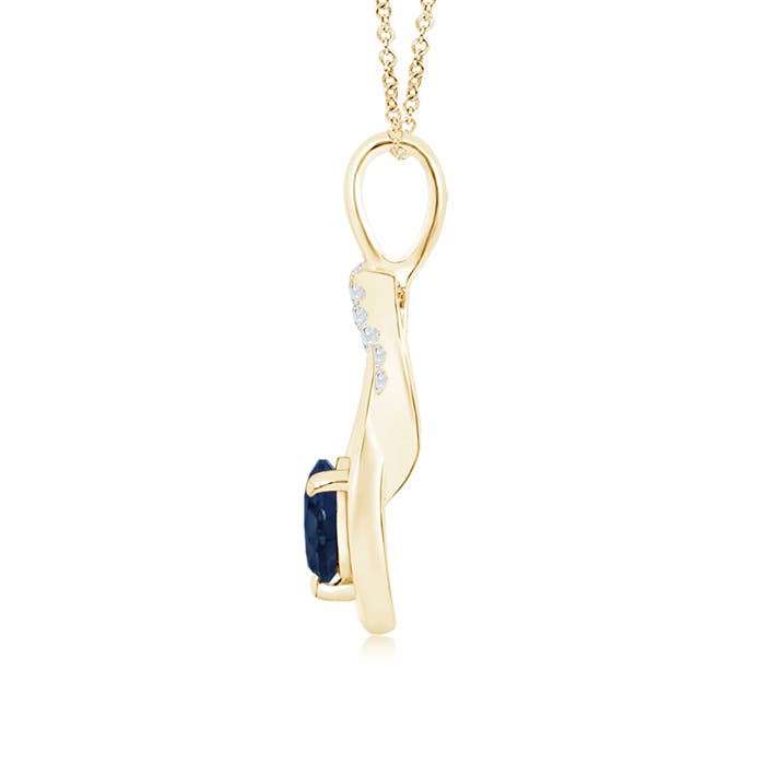 AA - Blue Sapphire / 0.7 CT / 14 KT Yellow Gold