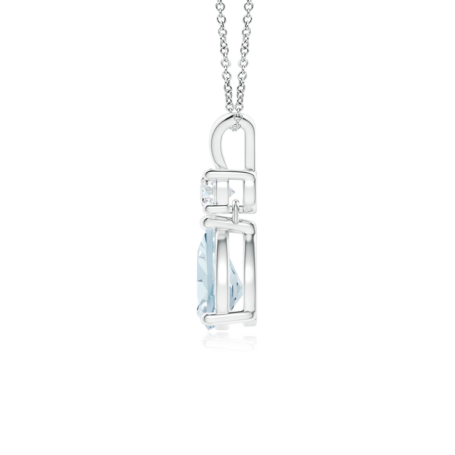 A - Aquamarine / 0.66 CT / 14 KT White Gold