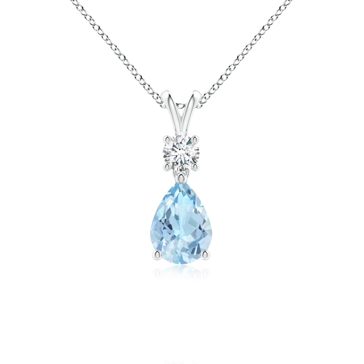 AAA - Aquamarine / 0.66 CT / 14 KT White Gold