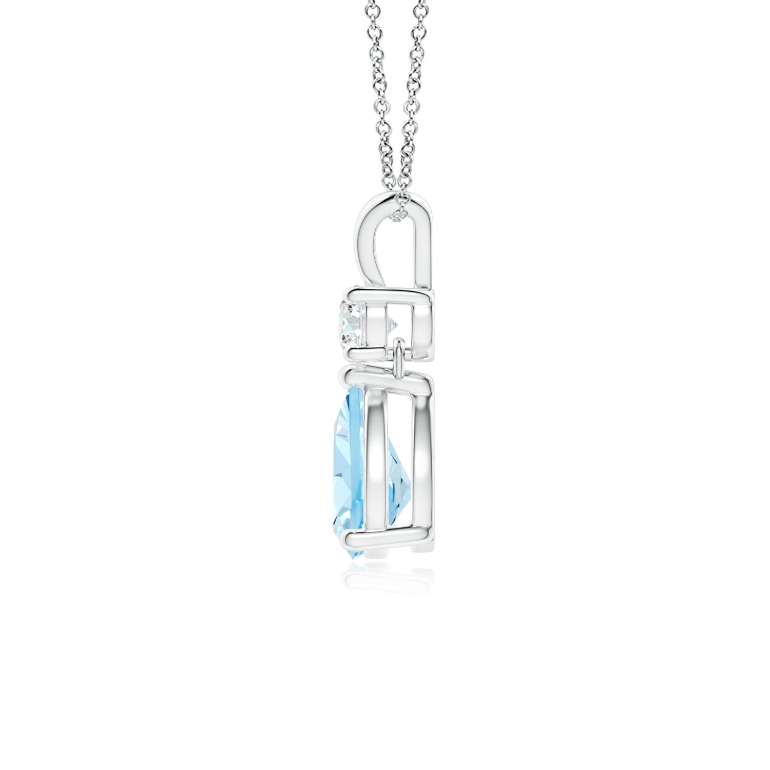 AAA - Aquamarine / 0.66 CT / 14 KT White Gold