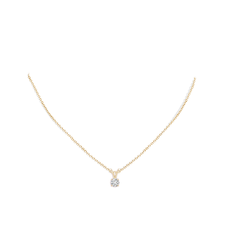 4.1mm HSI2 Round Diamond Solitaire V-Bale Pendant in Yellow Gold pen