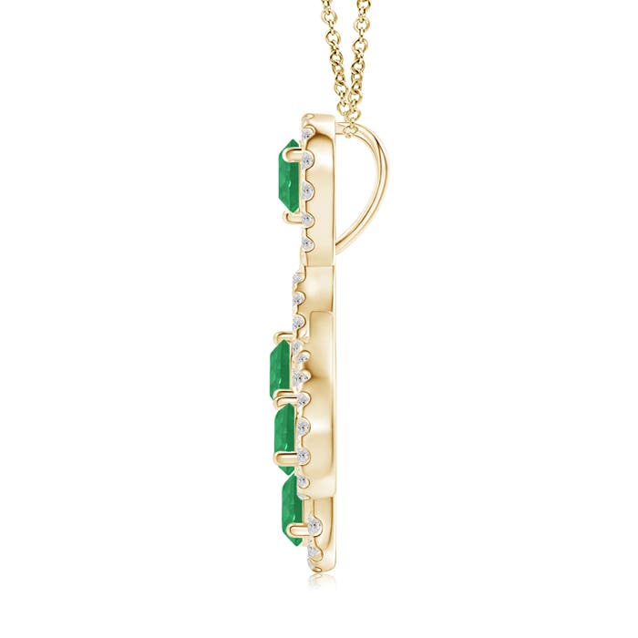 A - Emerald / 1.06 CT / 14 KT Yellow Gold