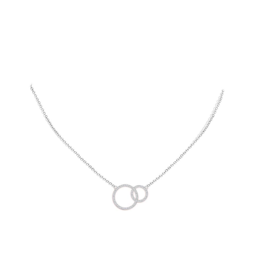 1mm GVS2 Diamond Encrusted Interlocking Circle Necklace in White Gold Body-Neck
