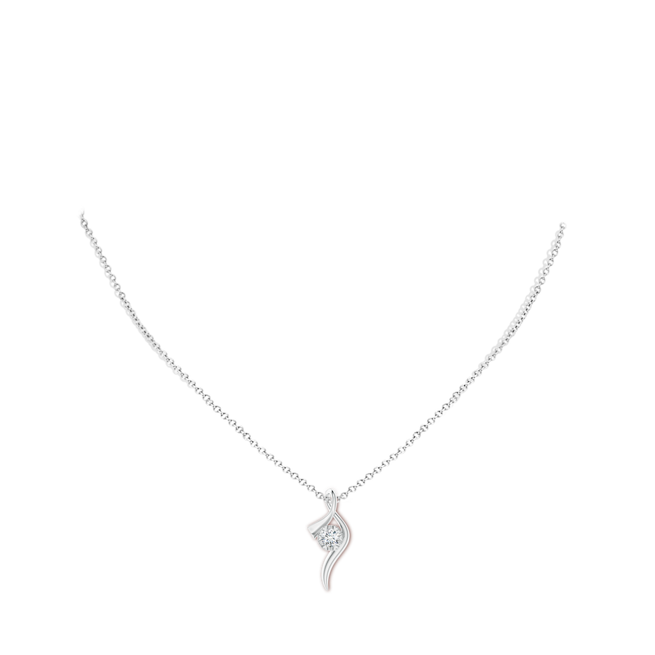 4.4mm GVS2 Solitaire Diamond Ribbon Pendant in P950 Platinum body-neck