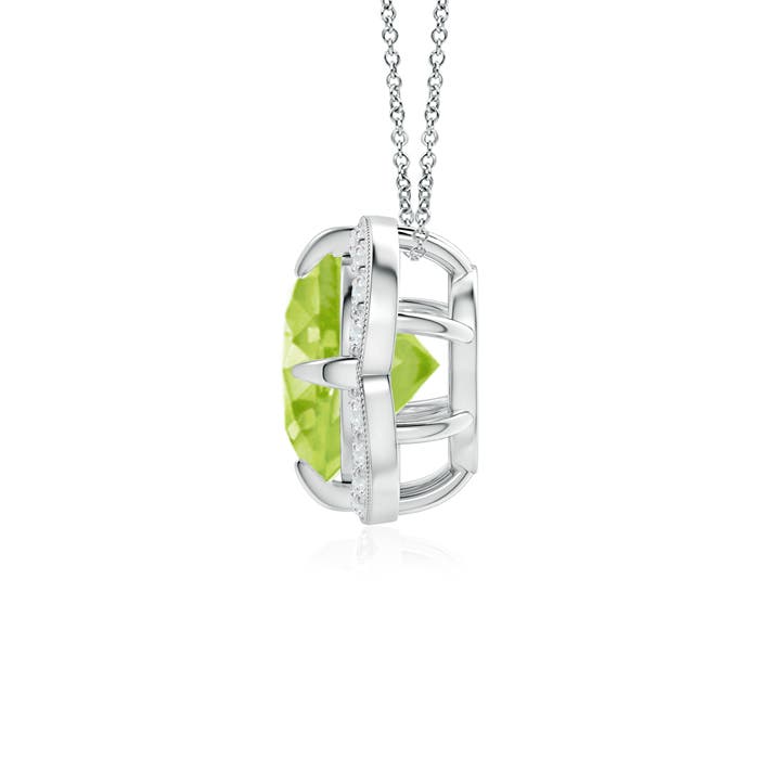 AA - Peridot / 1.53 CT / 14 KT White Gold