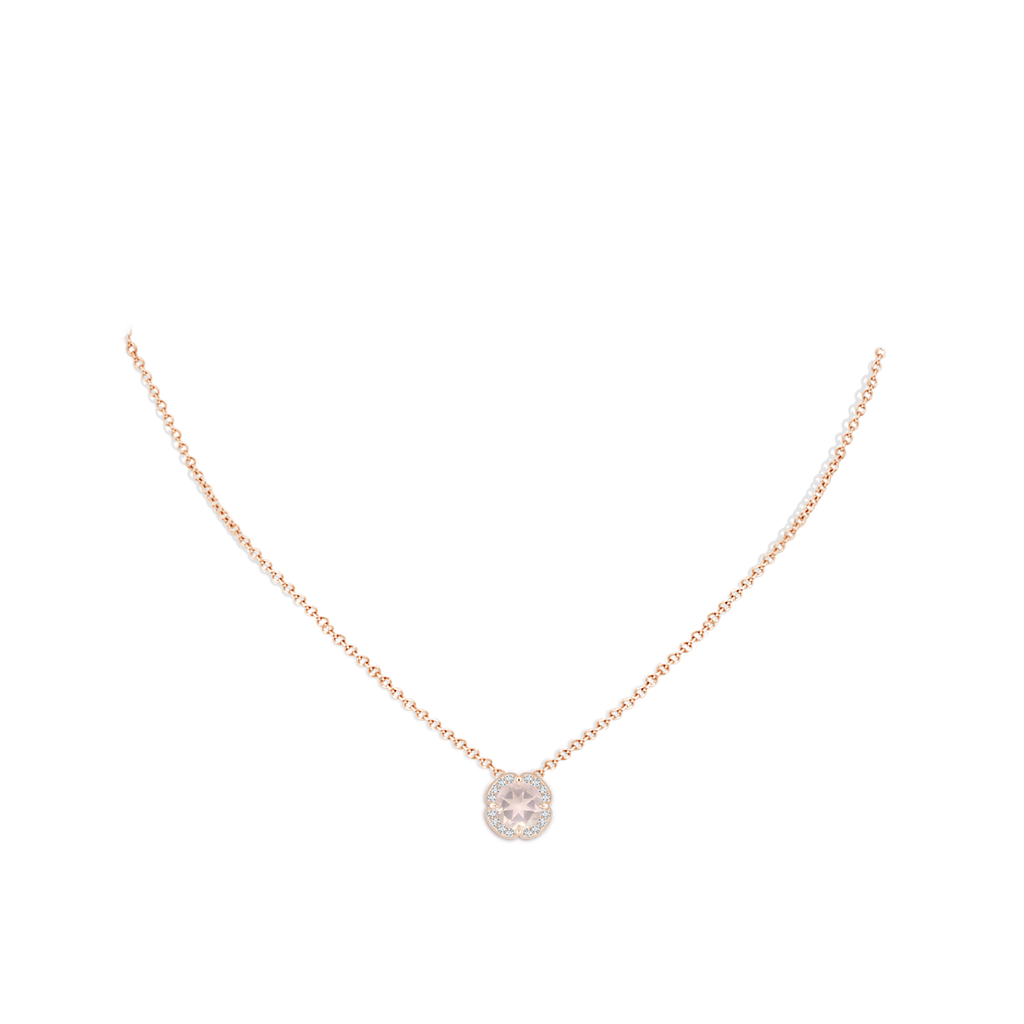 7.10x7.04x4.68mm A GIA Certified Claw-Set Rose Quartz Clover Pendant with Diamond Halo in Rose Gold pen