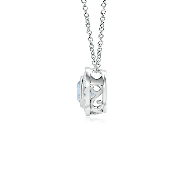 A - Aquamarine / 0.52 CT / 14 KT White Gold