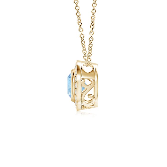 AAA - Aquamarine / 0.88 CT / 14 KT Yellow Gold