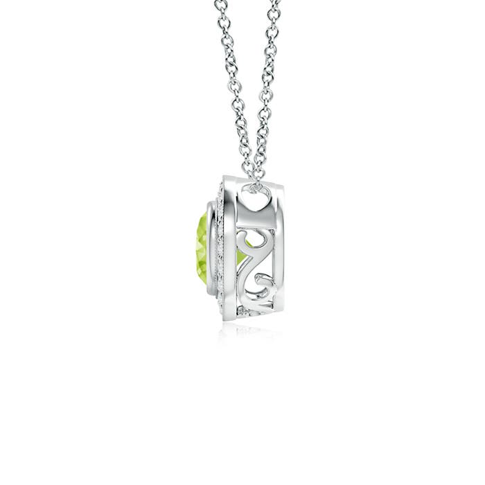 AA - Peridot / 1.11 CT / 14 KT White Gold