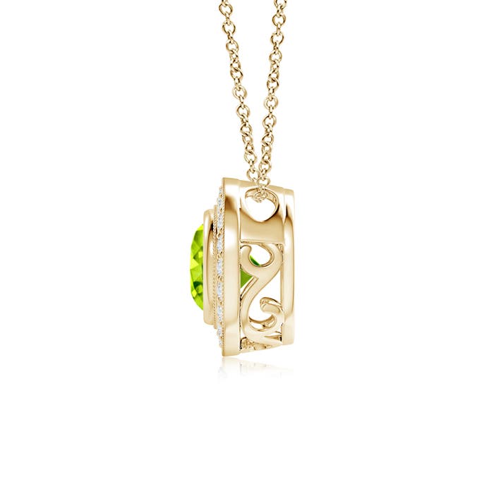 AAA - Peridot / 1.6 CT / 14 KT Yellow Gold