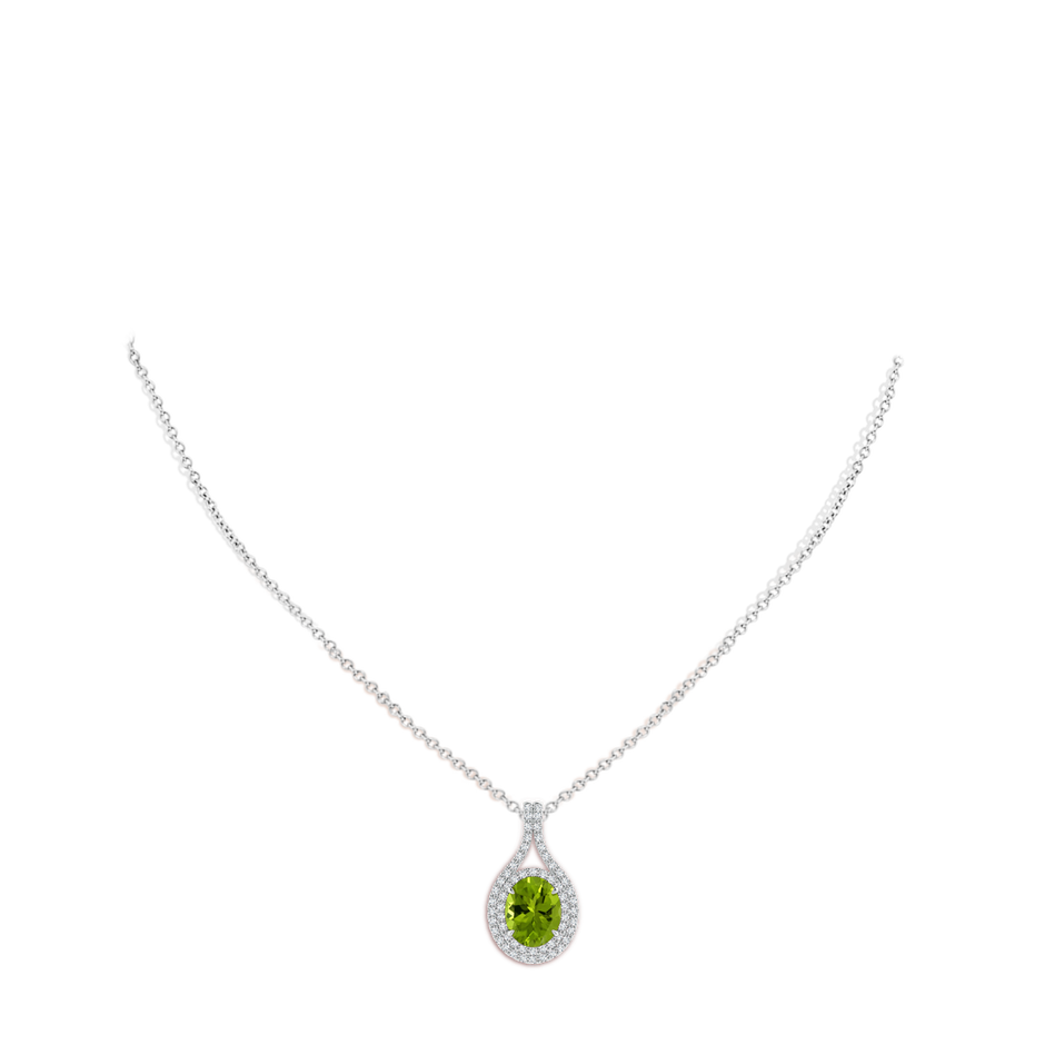 9.93x7.89x5.02mm AAA GIA Certified Oval Peridot and Diamond Double Halo Pendant in White Gold pen