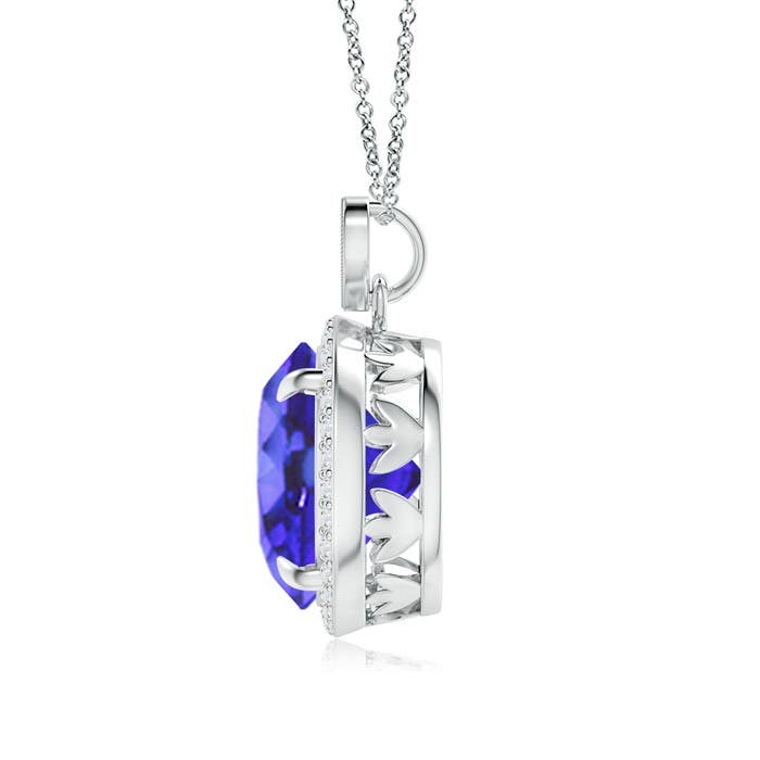 AA - Tanzanite / 7.55 CT / 14 KT White Gold