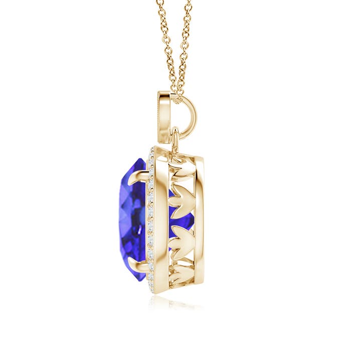 AA - Tanzanite / 7.55 CT / 14 KT Yellow Gold