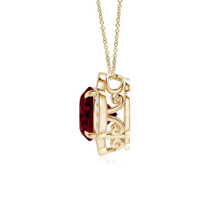 A - Garnet / 2.36 CT / 14 KT Yellow Gold