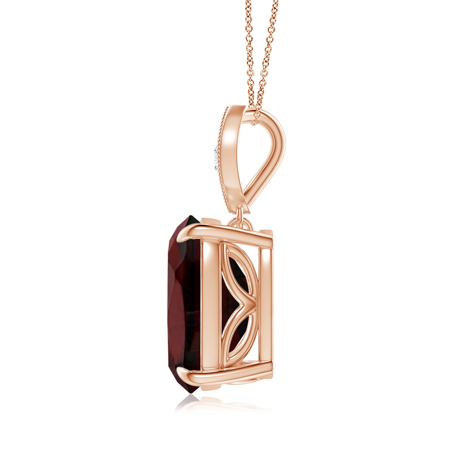 AA - Garnet / 4.57 CT / 14 KT Rose Gold