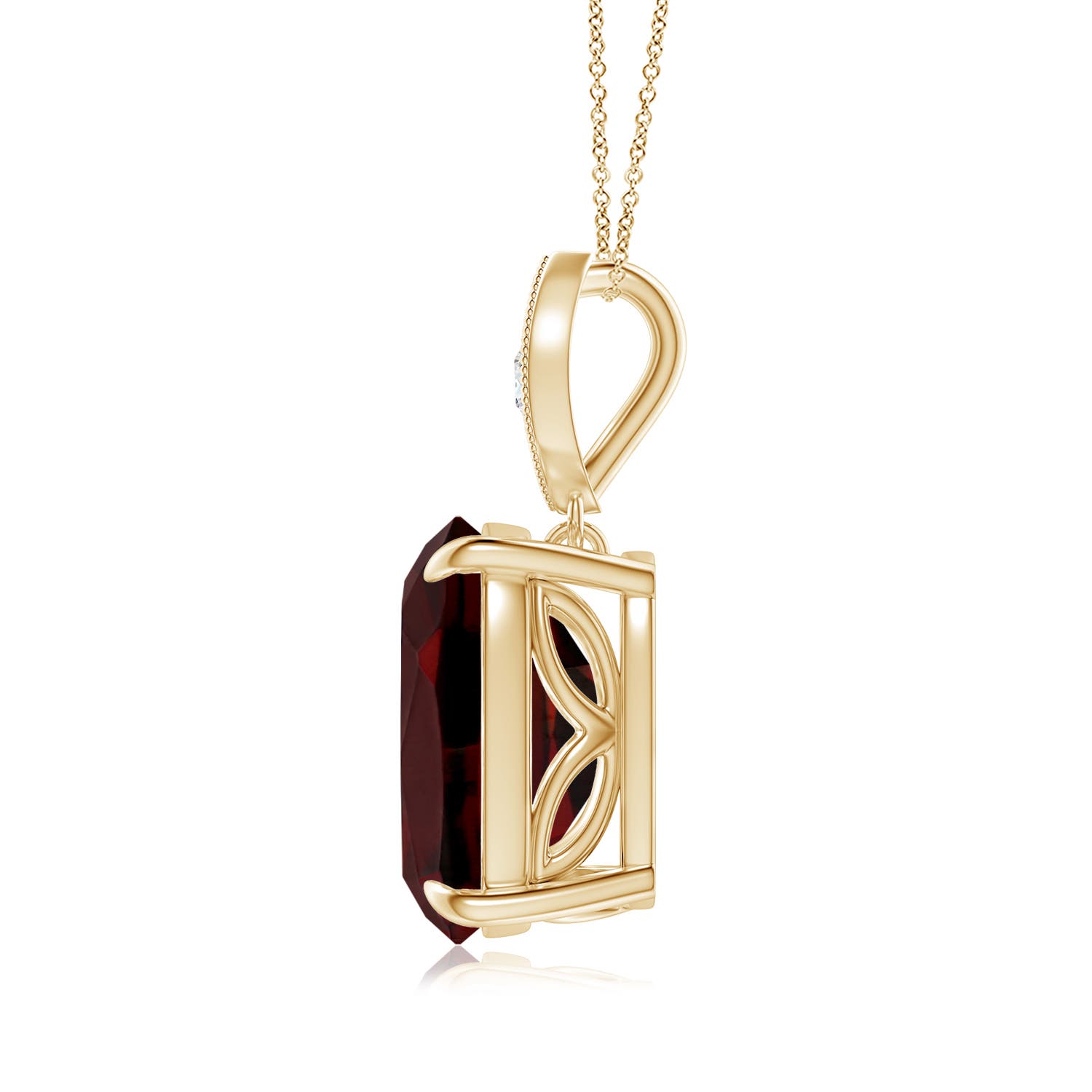 AAA - Garnet / 4.57 CT / 14 KT Yellow Gold