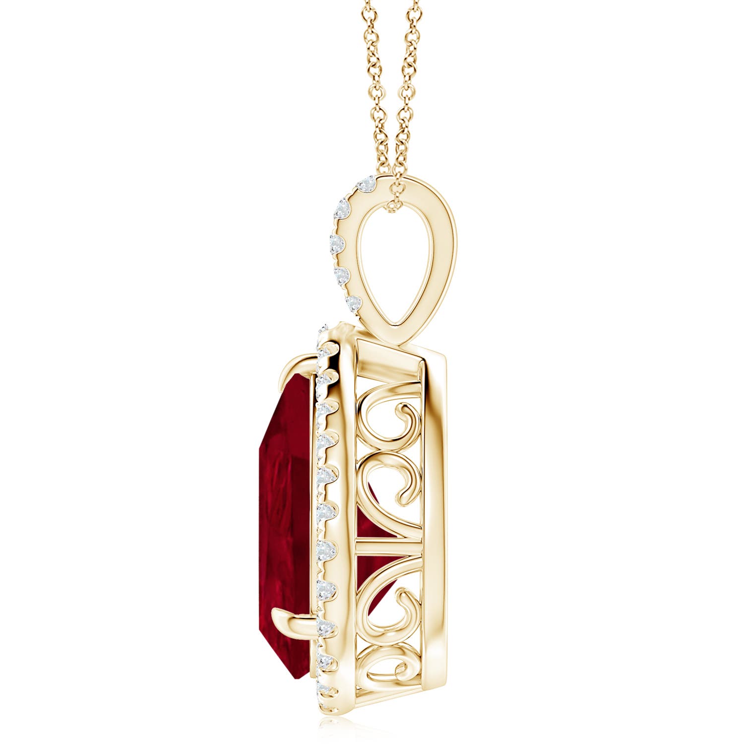 AA - Ruby / 8.25 CT / 14 KT Yellow Gold