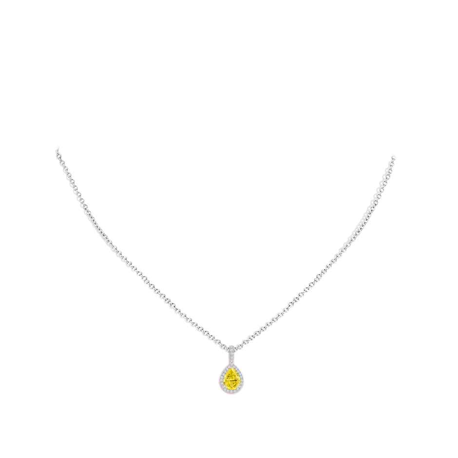 7x5mm AAAA Fancy Intense Yellow Diamond Teardrop Pendant with Halo in White Gold pen