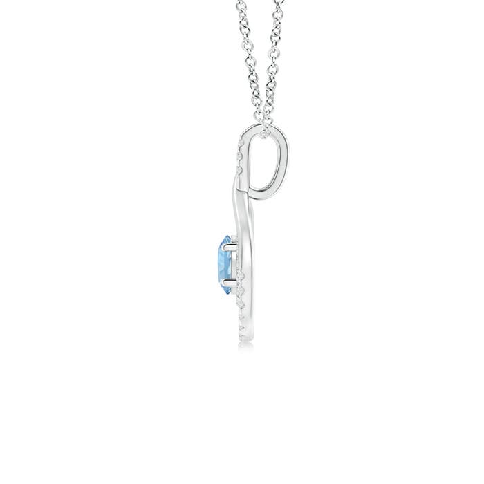 AAA - Aquamarine / 0.6 CT / 14 KT White Gold