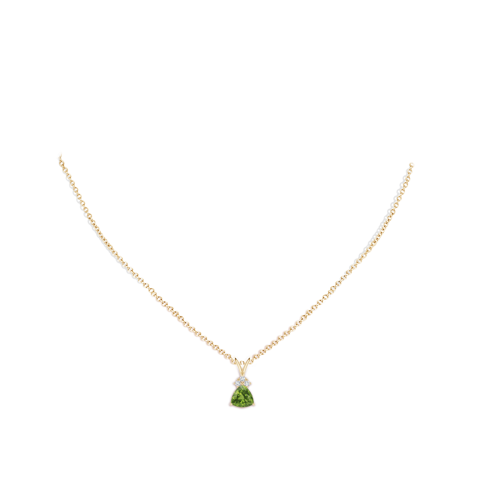 7mm AAAA Trillion Peridot Solitaire Pendant with Trio Diamonds in Yellow Gold body-neck