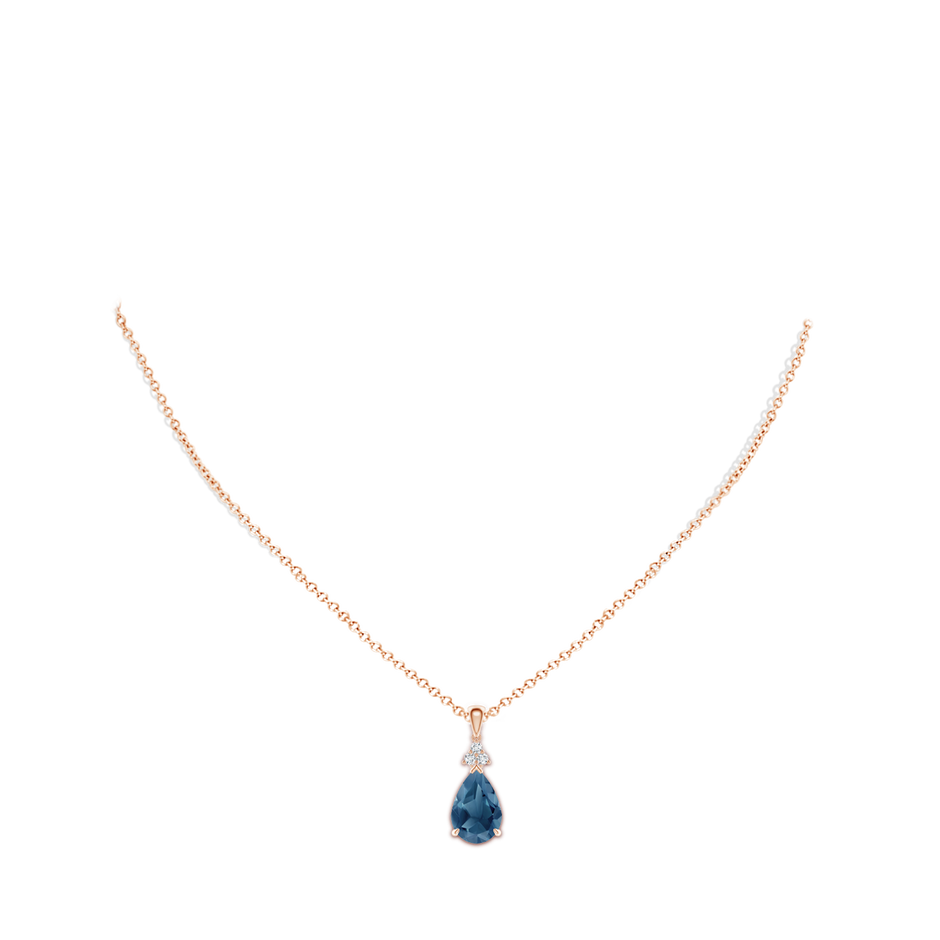 12x8mm A Claw-Set London Blue Topaz Drop Pendant with Trio Diamonds in 18K Rose Gold pen