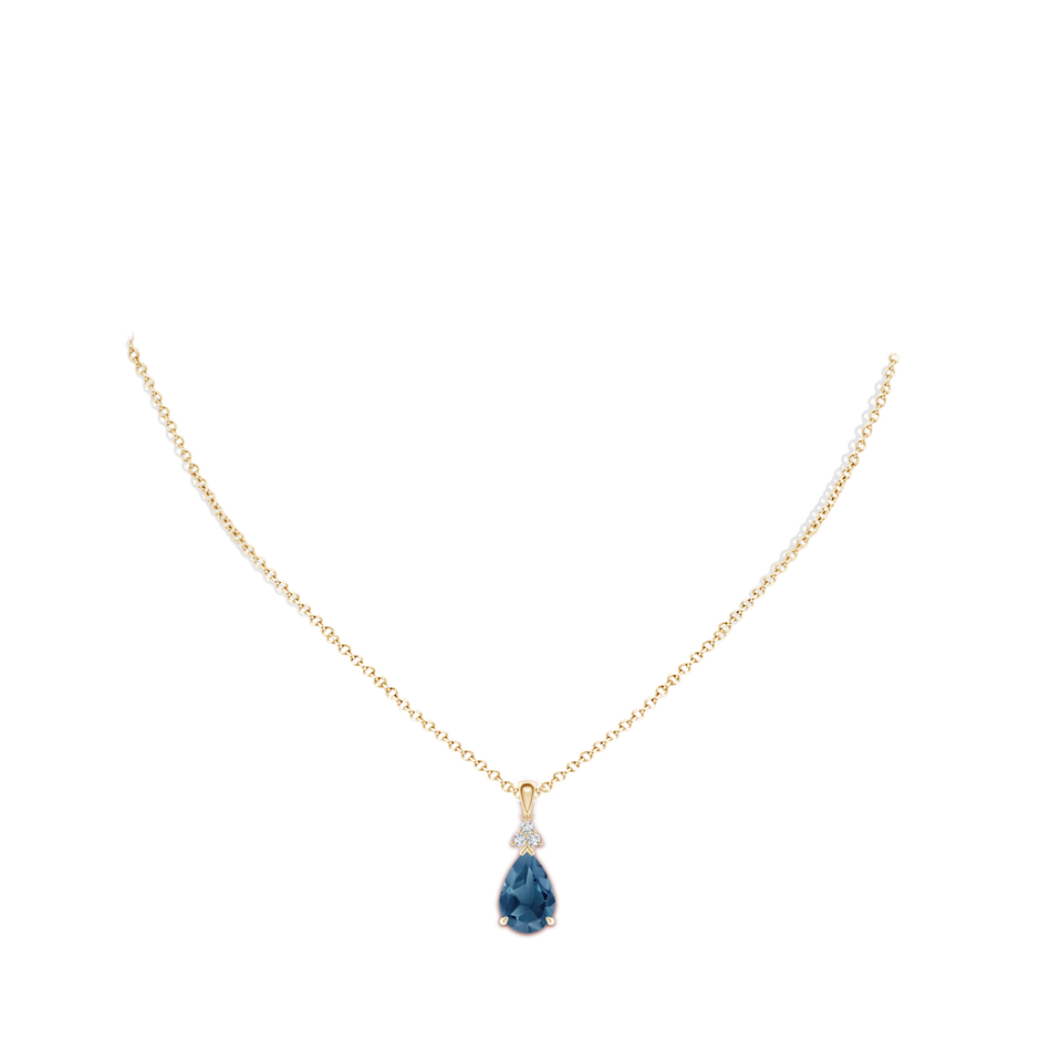 12x8mm A Claw-Set London Blue Topaz Drop Pendant with Trio Diamonds in 18K Yellow Gold pen