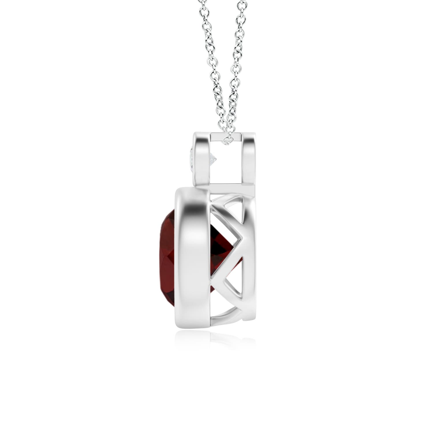 AA - Garnet / 2.27 CT / 14 KT White Gold