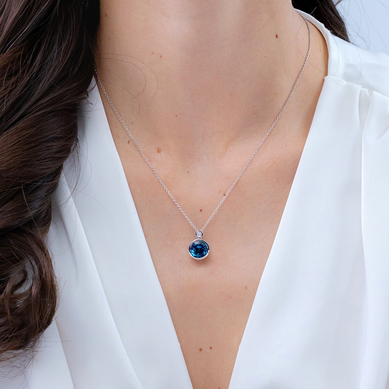 SP0743LBTD lifestyle image - lifestyle 3