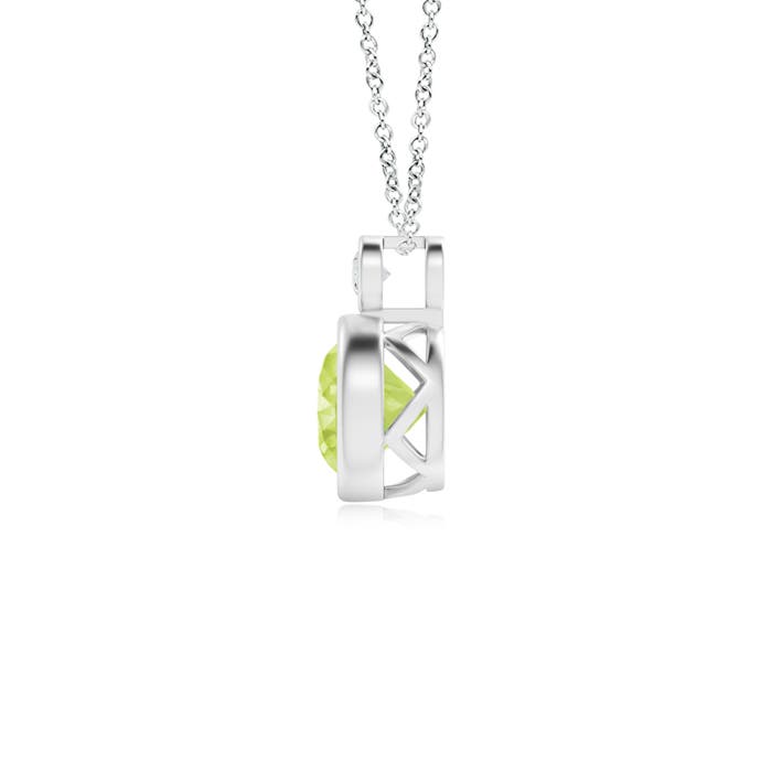 A - Peridot / 0.99 CT / 14 KT White Gold