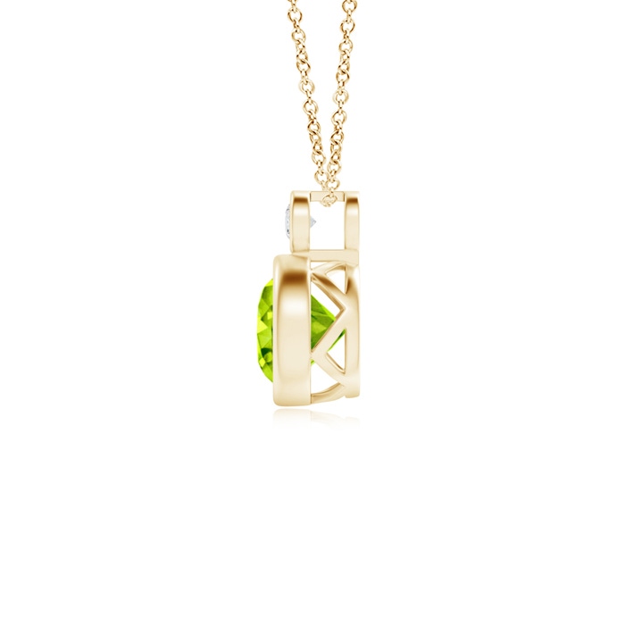 6mm AAA Bezel-Set Peridot Solitaire Pendant with Diamond in Yellow Gold product image