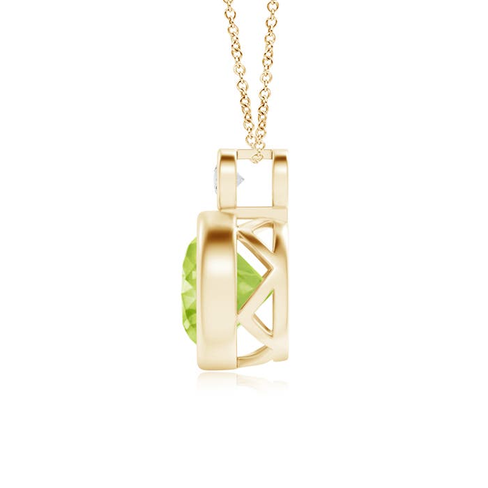 AA - Peridot / 2.07 CT / 14 KT Yellow Gold