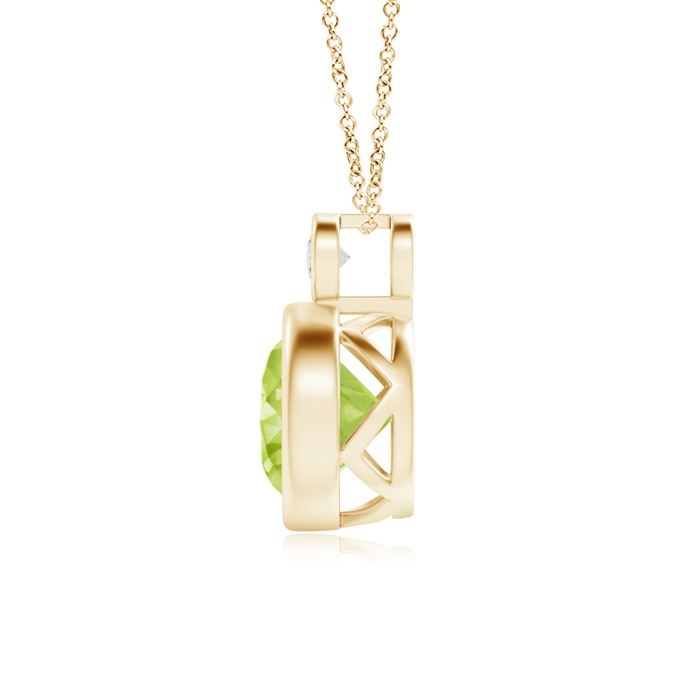 8mm AA Bezel-Set Peridot Solitaire Pendant with Diamond in Yellow Gold product image