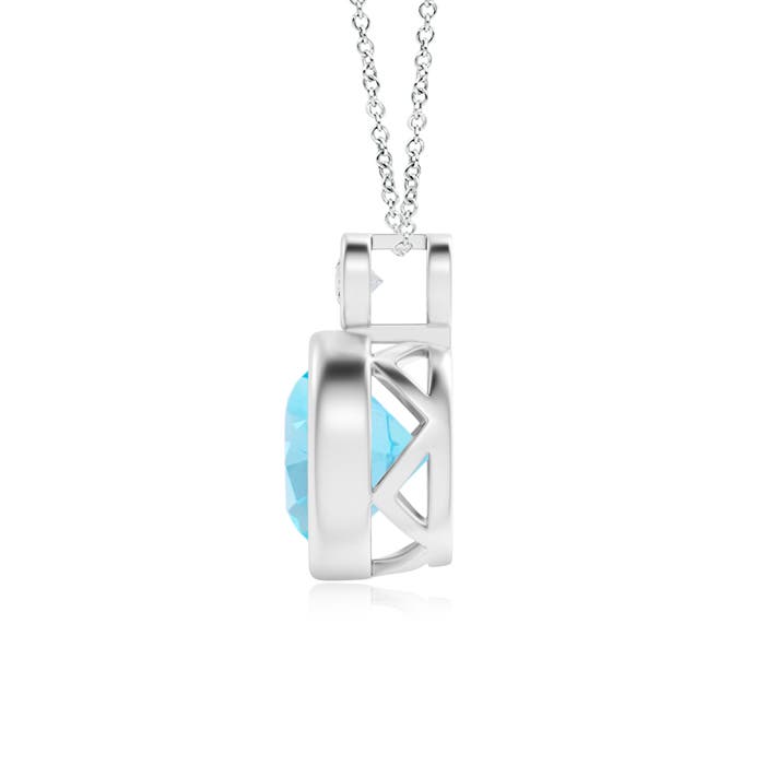 A - Swiss Blue Topaz / 2.42 CT / 14 KT White Gold