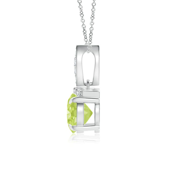 A - Peridot / 1.4 CT / 14 KT White Gold