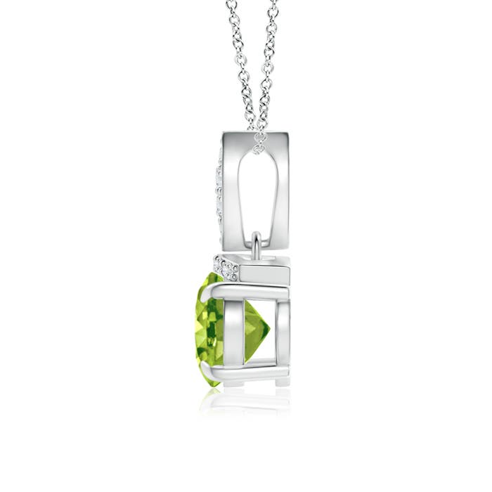 AAA - Peridot / 1.4 CT / 14 KT White Gold