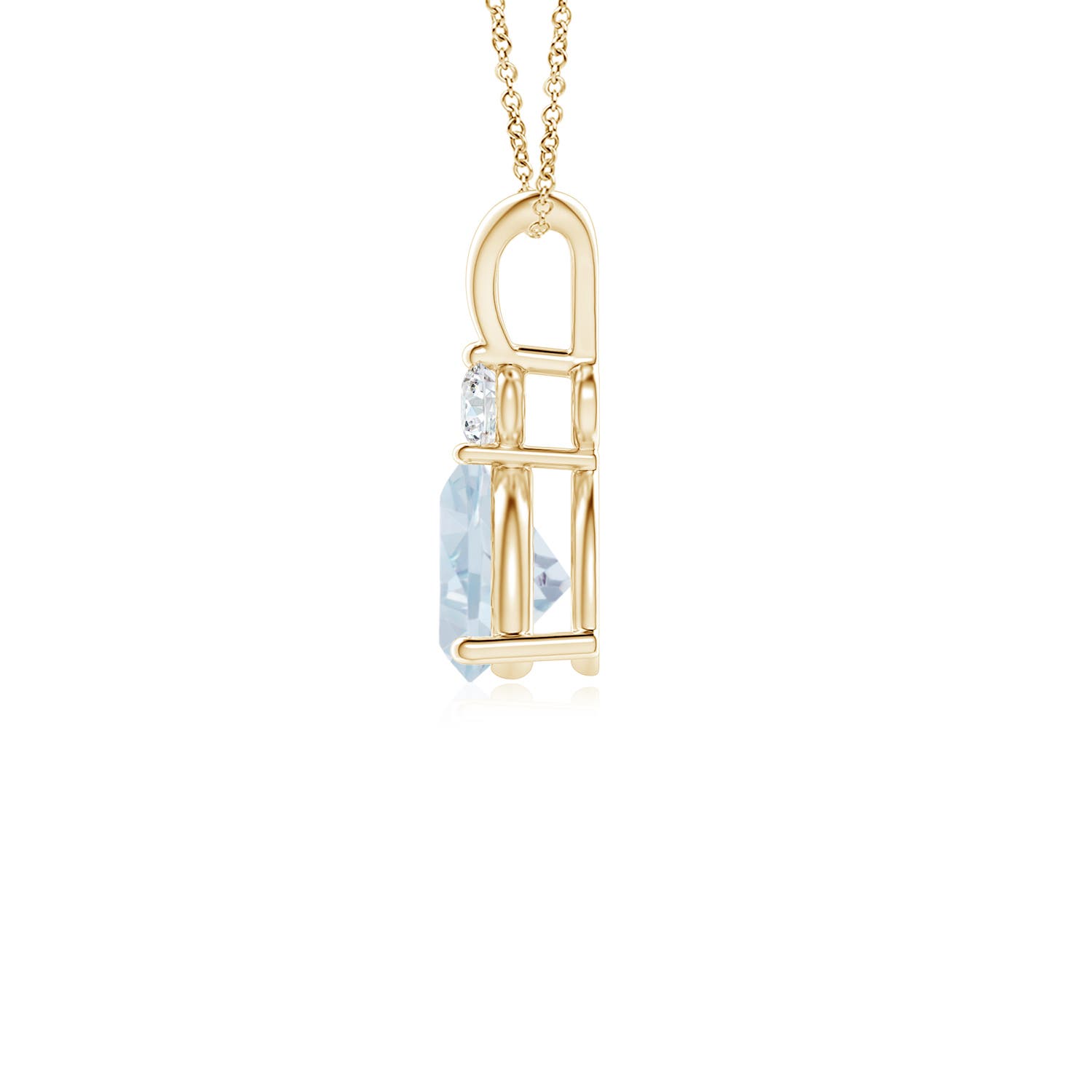 A - Aquamarine / 0.39 CT / 14 KT Yellow Gold