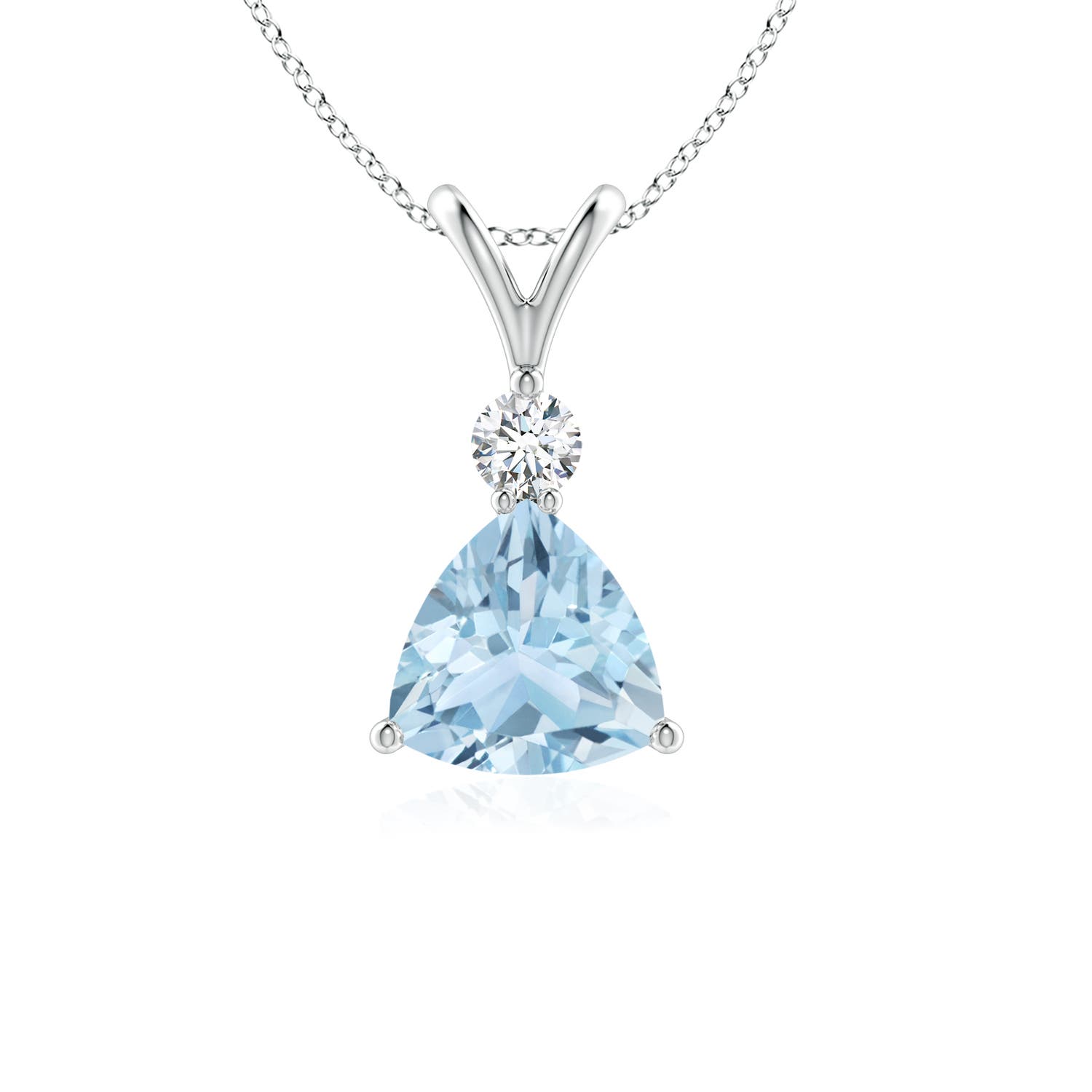 AA - Aquamarine / 0.68 CT / 14 KT White Gold