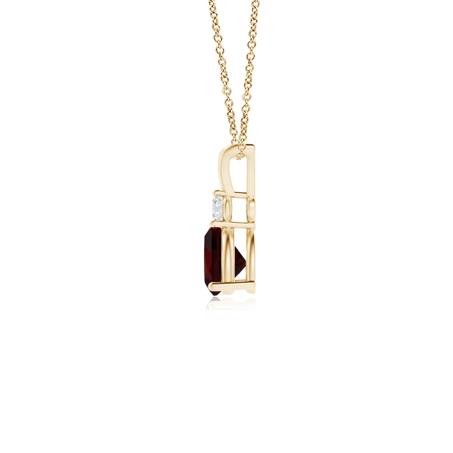 A - Garnet / 0.54 CT / 14 KT Yellow Gold