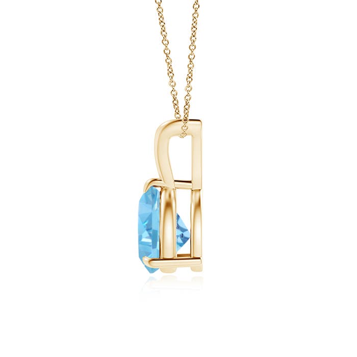 AA - Swiss Blue Topaz / 1.3 CT / 14 KT Yellow Gold