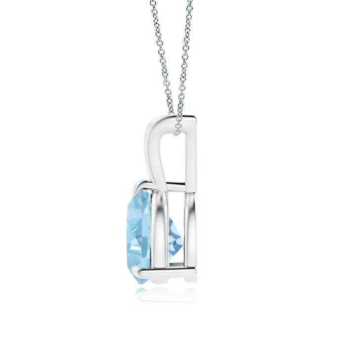 A - Swiss Blue Topaz / 2.2 CT / 14 KT White Gold