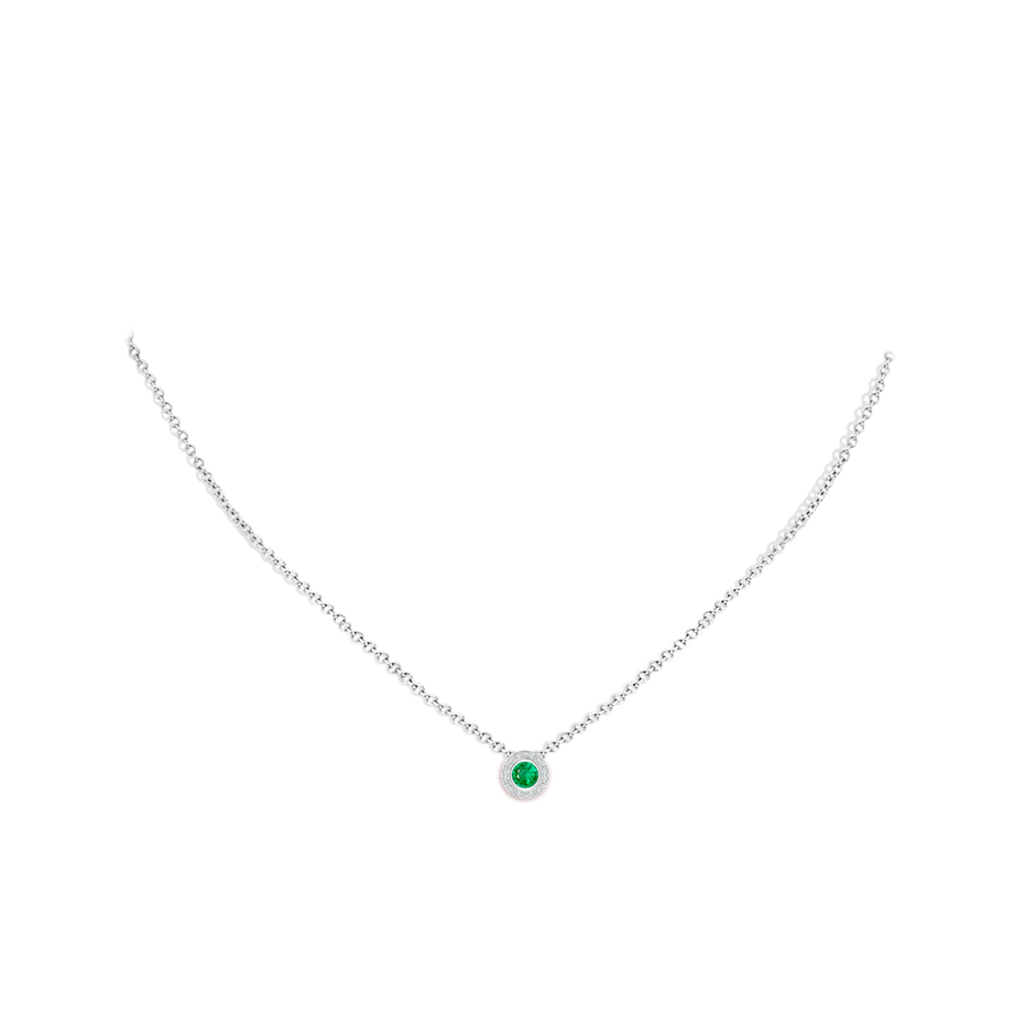 4mm AAA Round Bezel-Set Emerald Pendant with Diamond Halo in P950 Platinum pen