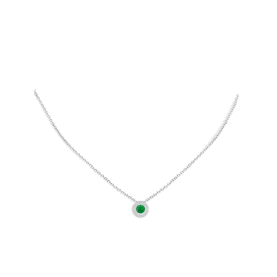 5mm AA Round Bezel-Set Emerald Pendant with Diamond Halo in P950 Platinum pen