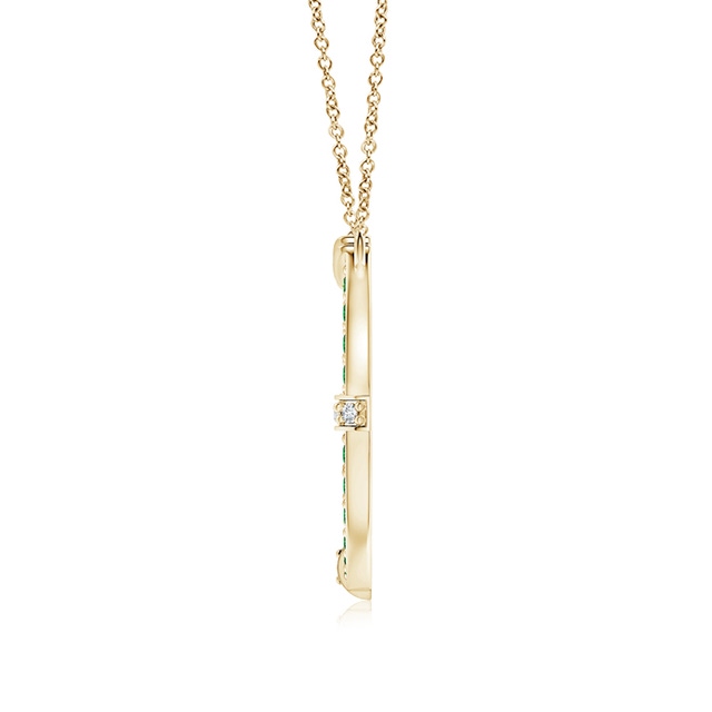 EMERALD SEA GLASS PENDANT NECKLACE WITH CHARMS AND GOLD TONE CABLE CHAIN 