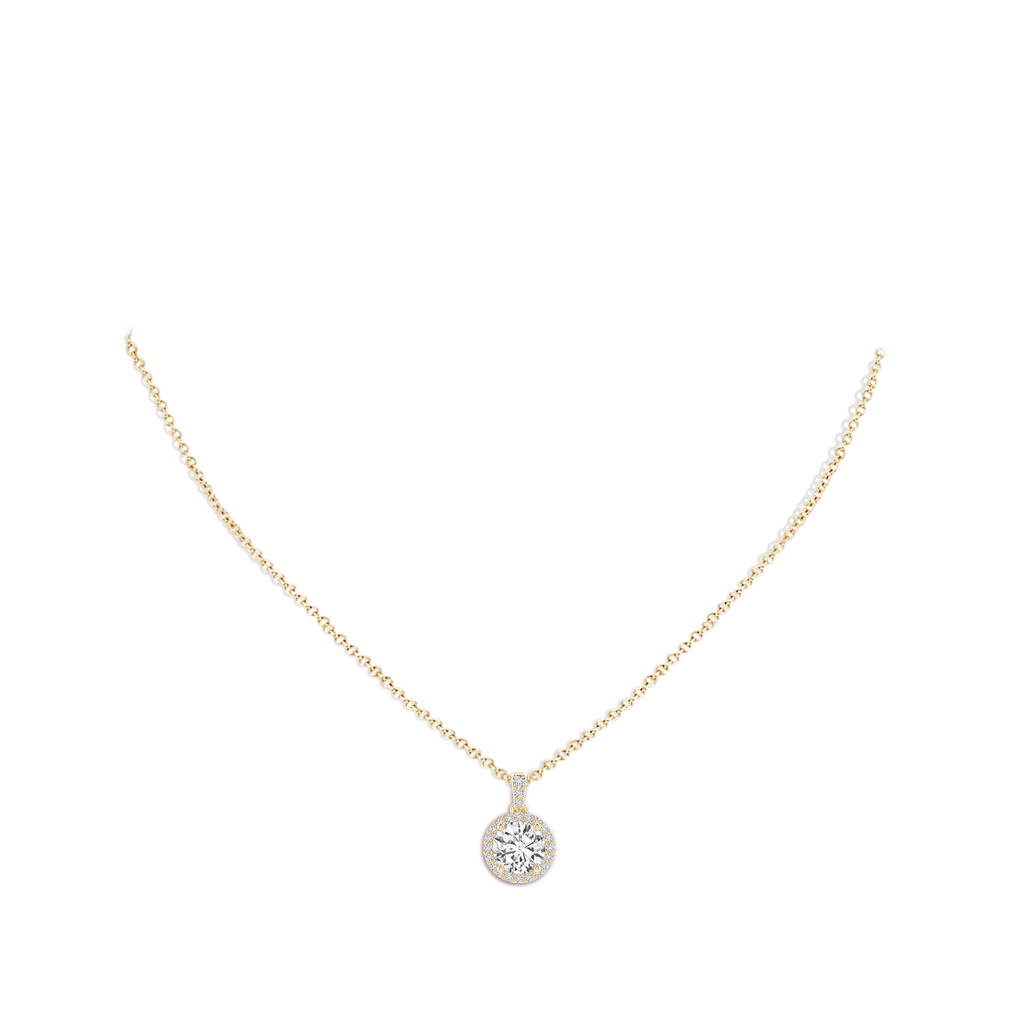 8.1mm HSI2 Round Diamond Dangle Pendant with Halo in Yellow Gold pen