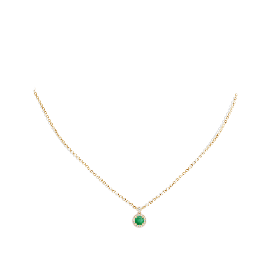 5mm A Round Emerald Dangle Pendant with Diamond Halo in Yellow Gold pen